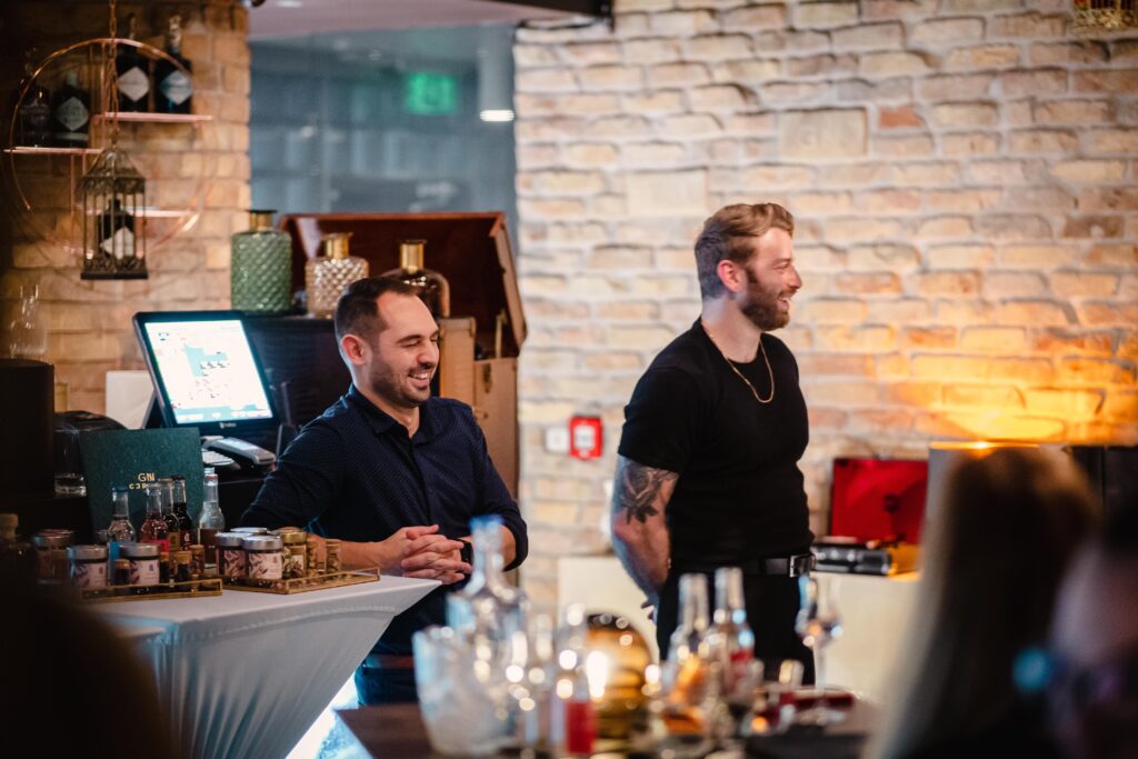 Ilyen volt az első &T Gin-Tonik kóstoló est és workshop